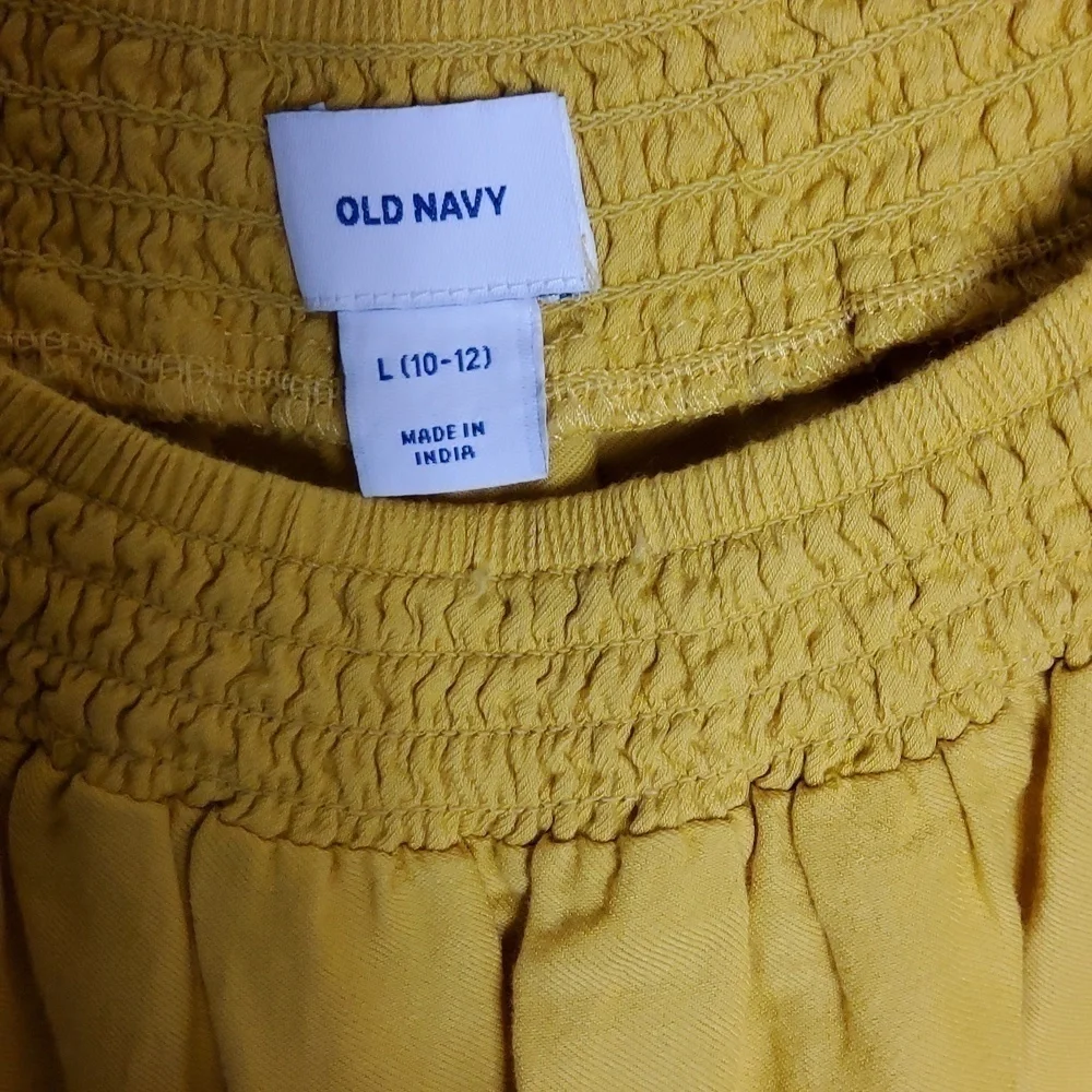 Old Navy Girls 3/4 Sleeves With Embroidered hem top SizeL(10-12)